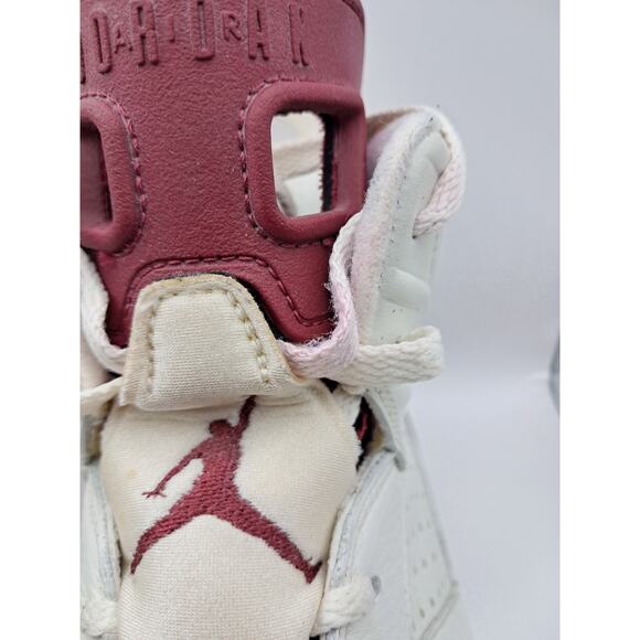 Size 11M | 12.5W - Jordan 6 Retro Maroon (2015) - 384664-116 - Picture 8 of 11